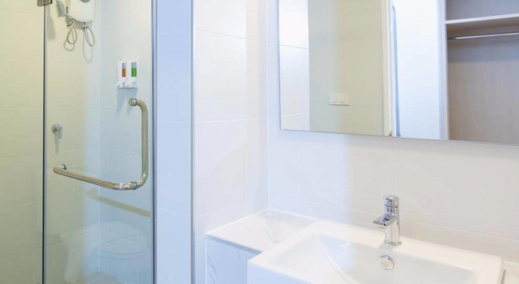 Trat City Hotel מראה חיצוני תמונה